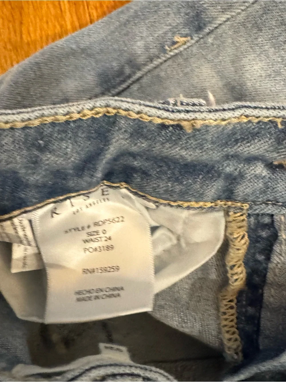 Risen Mid-Rise Bootcut Stretch Jeans Size 0/24 Light Wash - Picture 3 of 6